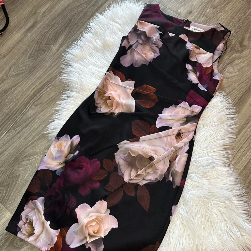 Beautiful Calvin Klein floral dress size 4.